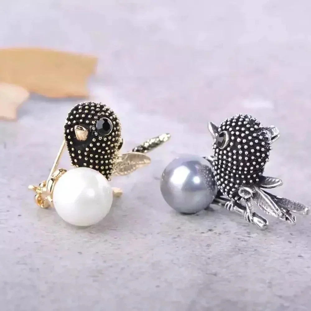 VQ Gold Bird Brooch